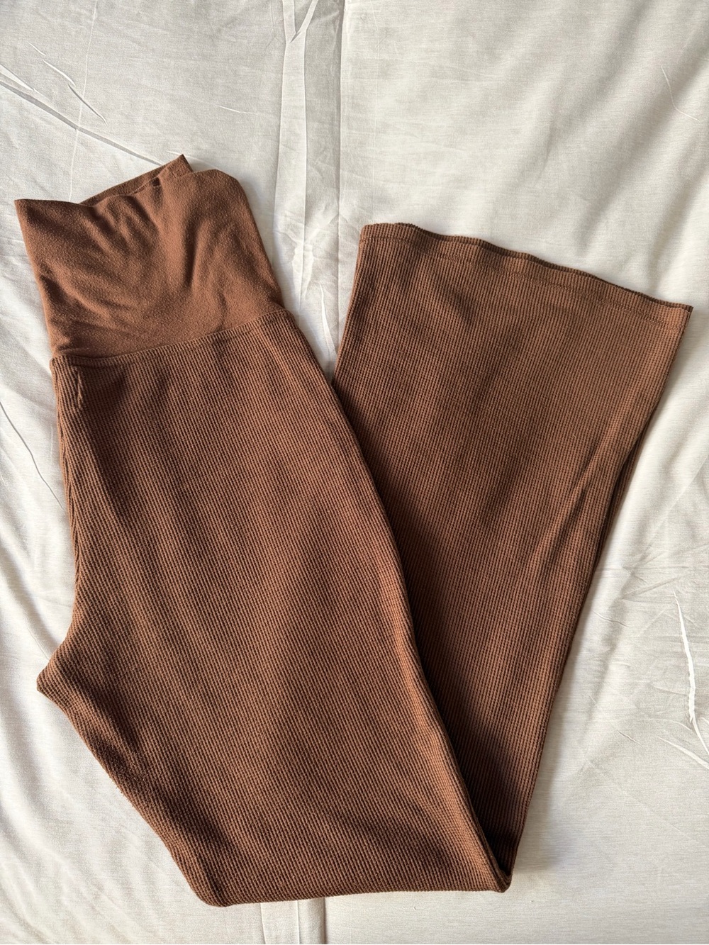 Vanilla Star Ribbed Wide-Leg Pants in Chestnut Brown